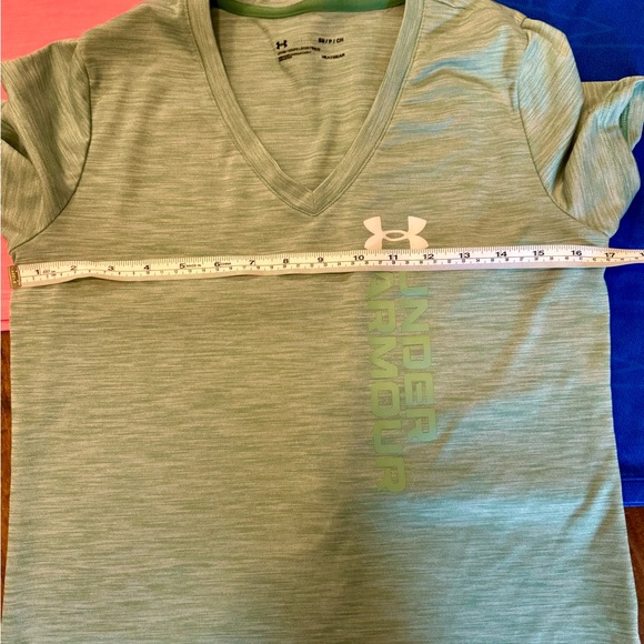 Under Armour Loose Tee Bundle - size small - Picture 6 of 7
